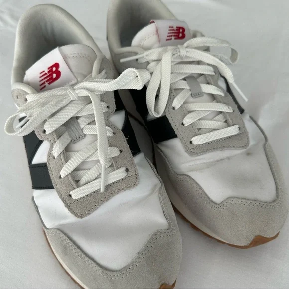 New Balance 237 - Picture 3 of 9